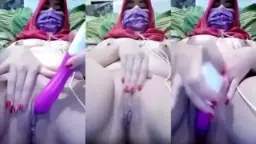 Jilbab Merah Dengan Vibrator Video by SangeLink