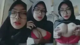NADIRA Tobrut Hijab Hitam BH Merah Video by YourPorn