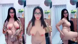 Jones Body Semok Tobrut Papaya Video by BebasIndo