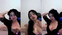 Host Cantik Pamer Keindahan Tubuhnya Video by YourPorn