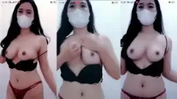 Miss Ruth Goyang Hot Sambil Remas Toket Video by AVTub