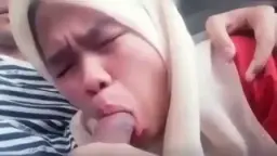 Disepongin Cewek Berkerudung di Mobil Video by Tube8