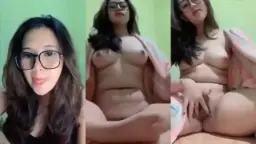 Si Cantik Renata Toket Mulus Live Video by Indo18 Si Cantik Renata Toket Mulus Live Video by Indo18