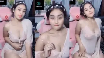 Dara Aulia Lingerie Transparan Live Video by PornOne