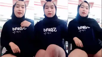 Jilbab Hitam Nakal Show Joget