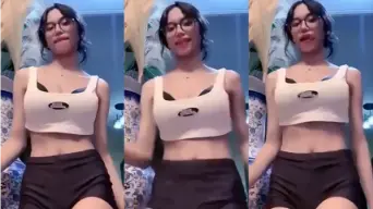 Tiktokers Cantik Kacamata Ebot Viral Video by RedTube